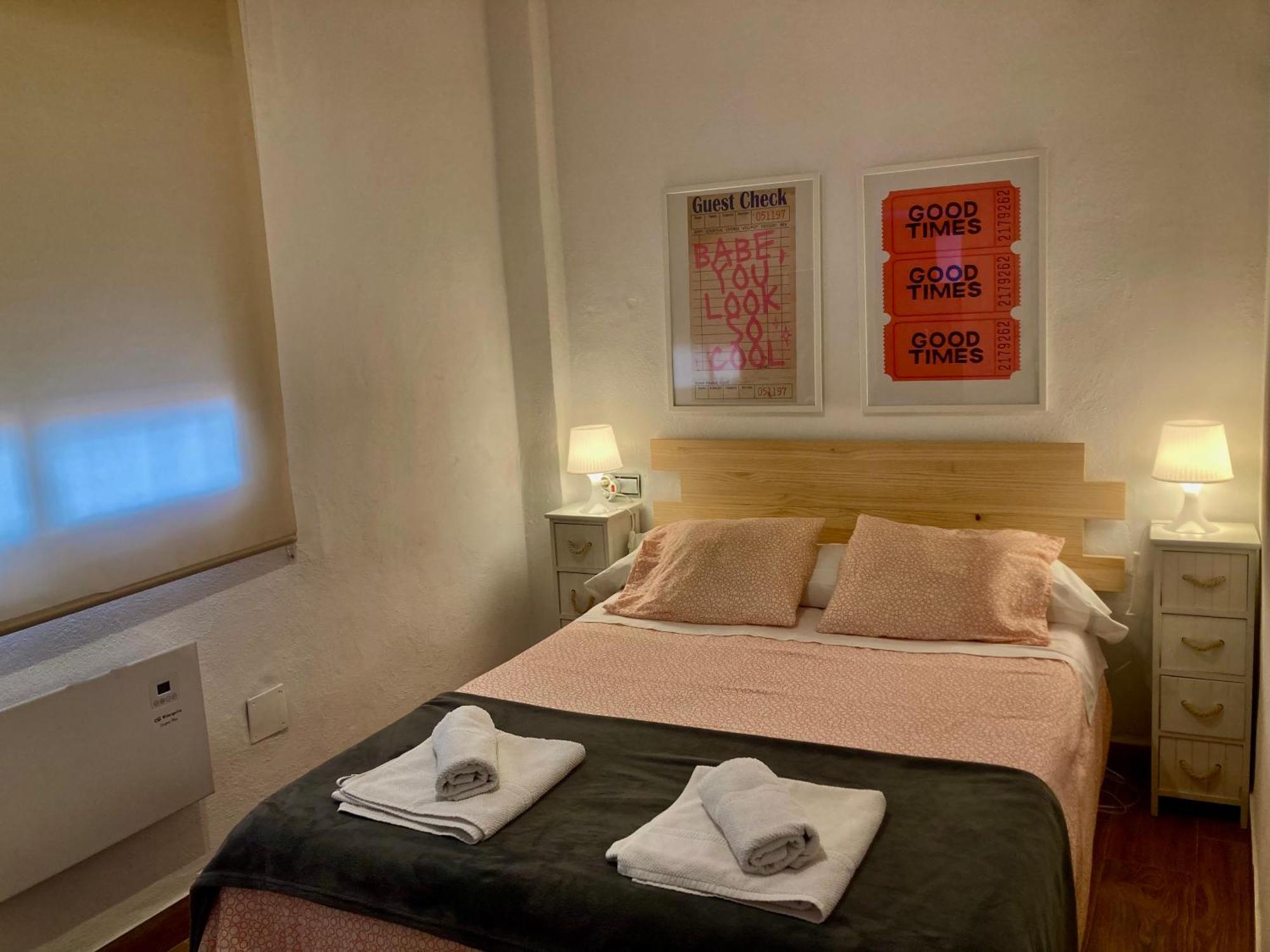 Apartamento Del Rio 피노스제닐 외부 사진